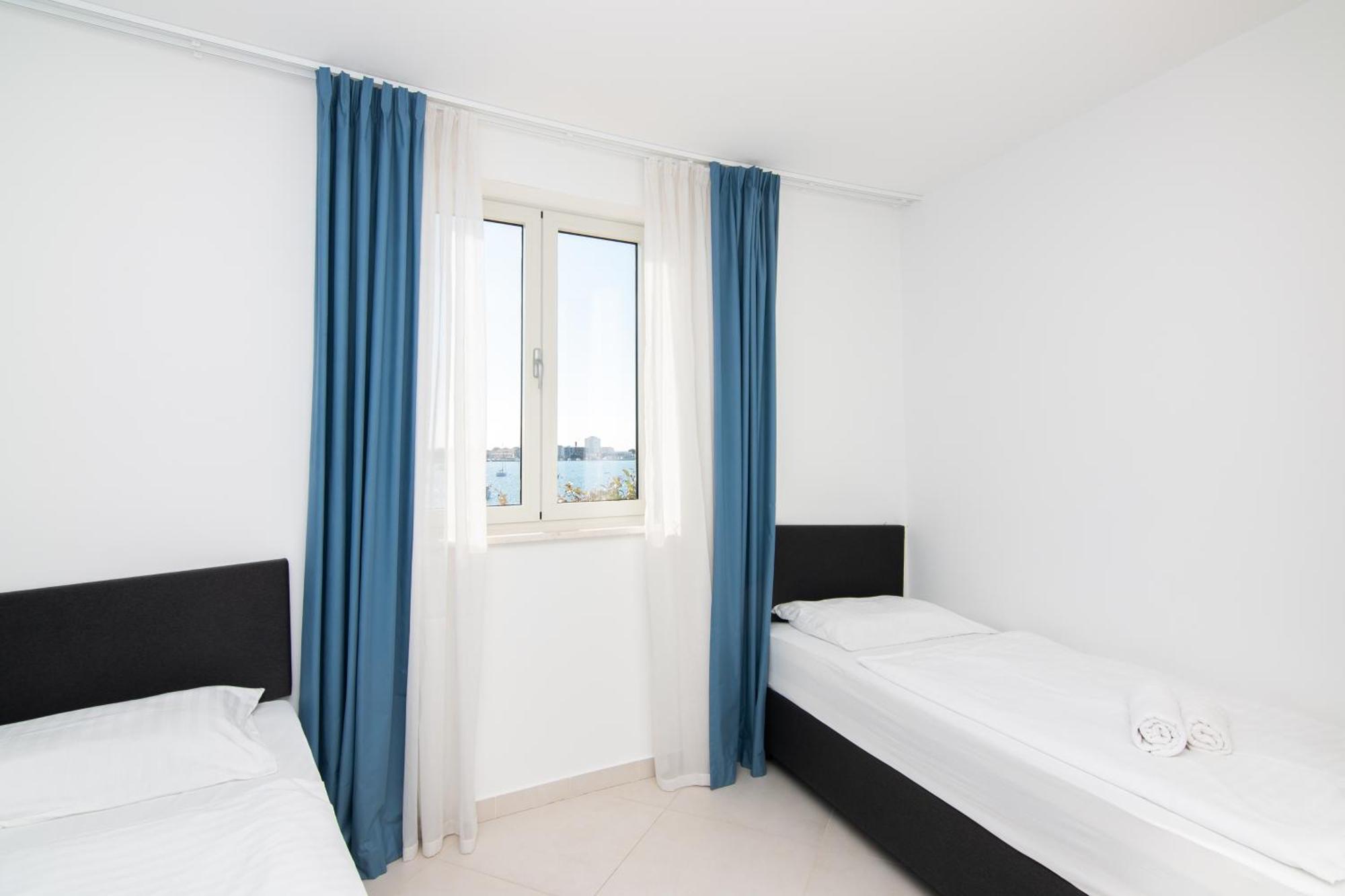 Supreme Seaview Adriatico Grand With Free Parking Apartman *